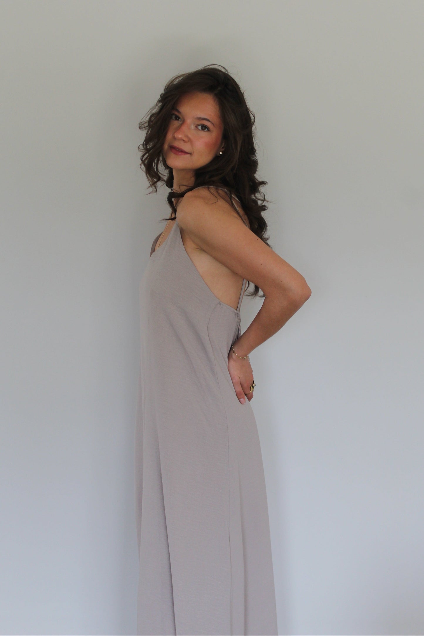Robe taupe Lona