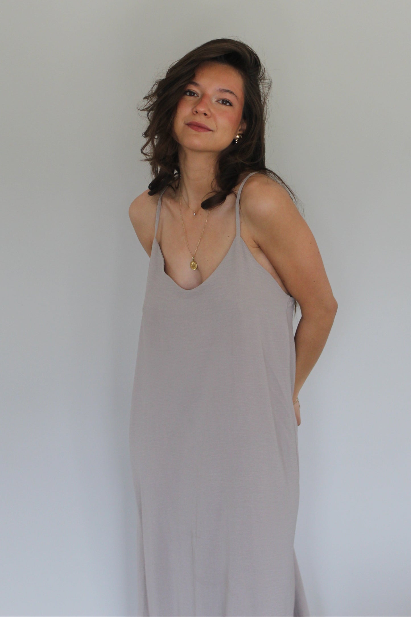 Robe taupe Lona