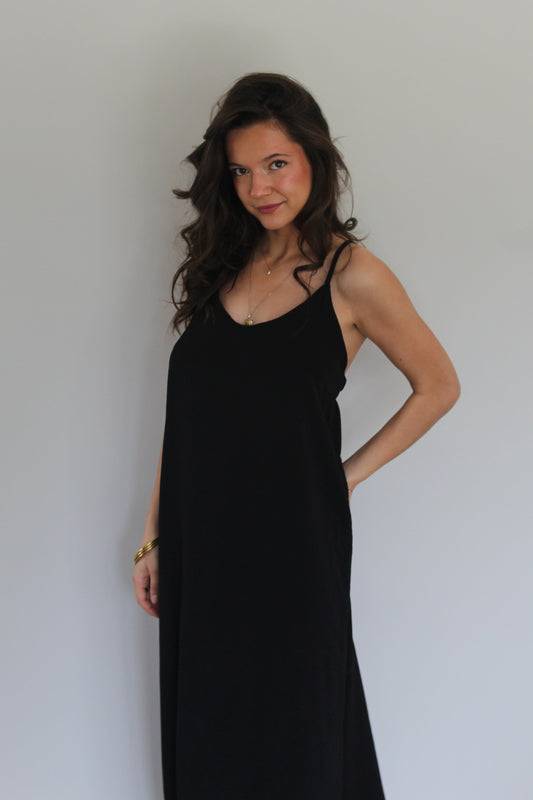 Robe noire Tessa