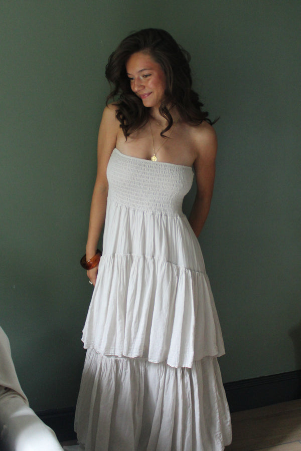 Robe beige Isaïa
