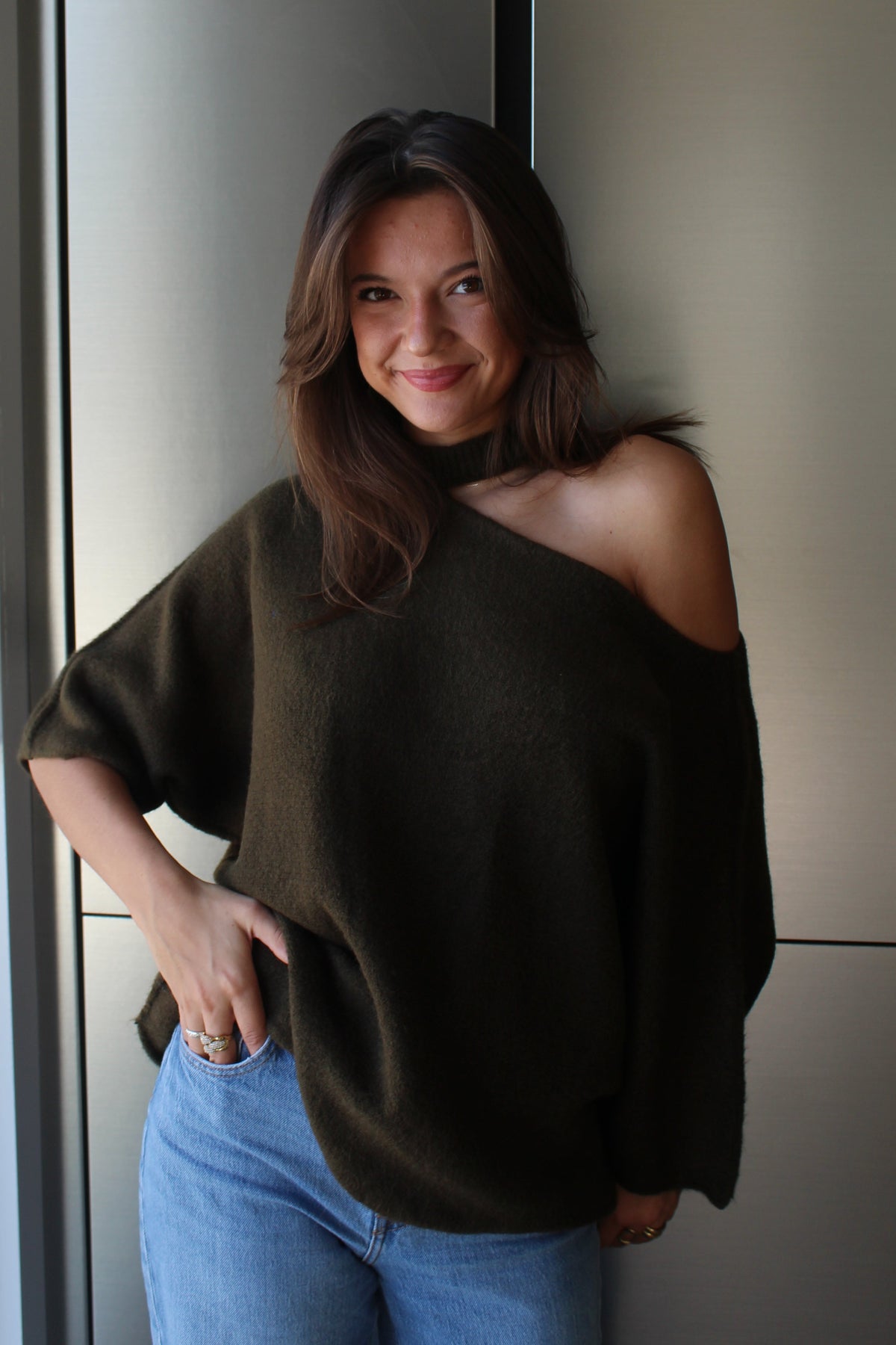 Pull kaki Sarah