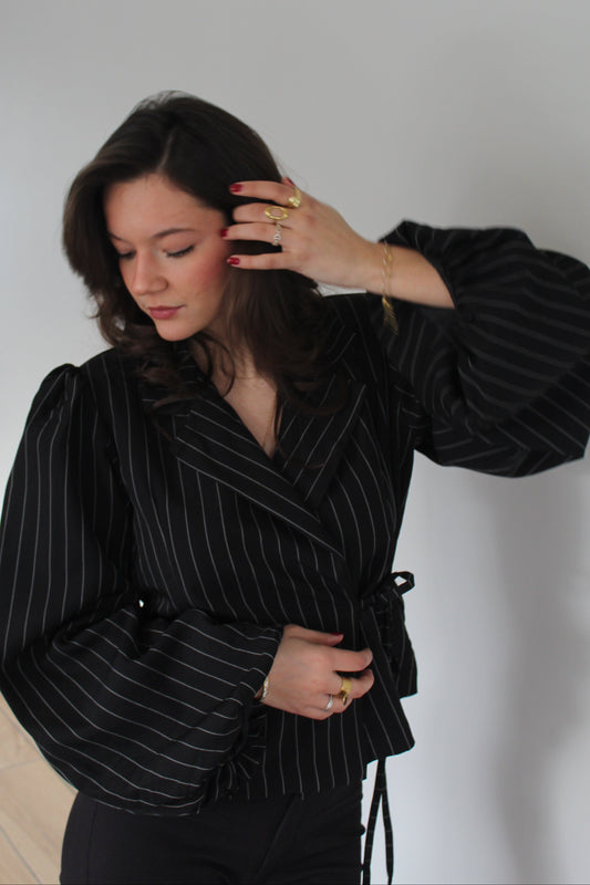 Veste lina manches bouffantes