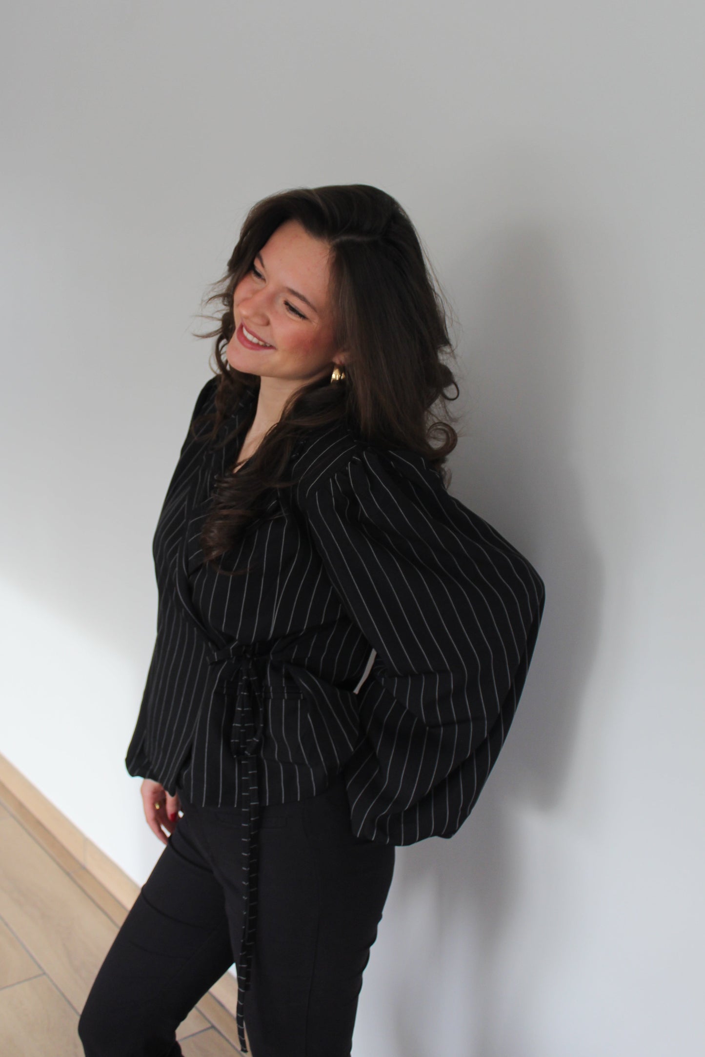 Veste lina manches bouffantes